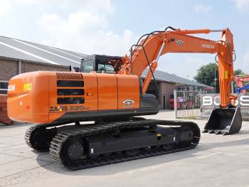 VÂNDUT] Hitachi ZX220LC Excavator pe șenile | 2021